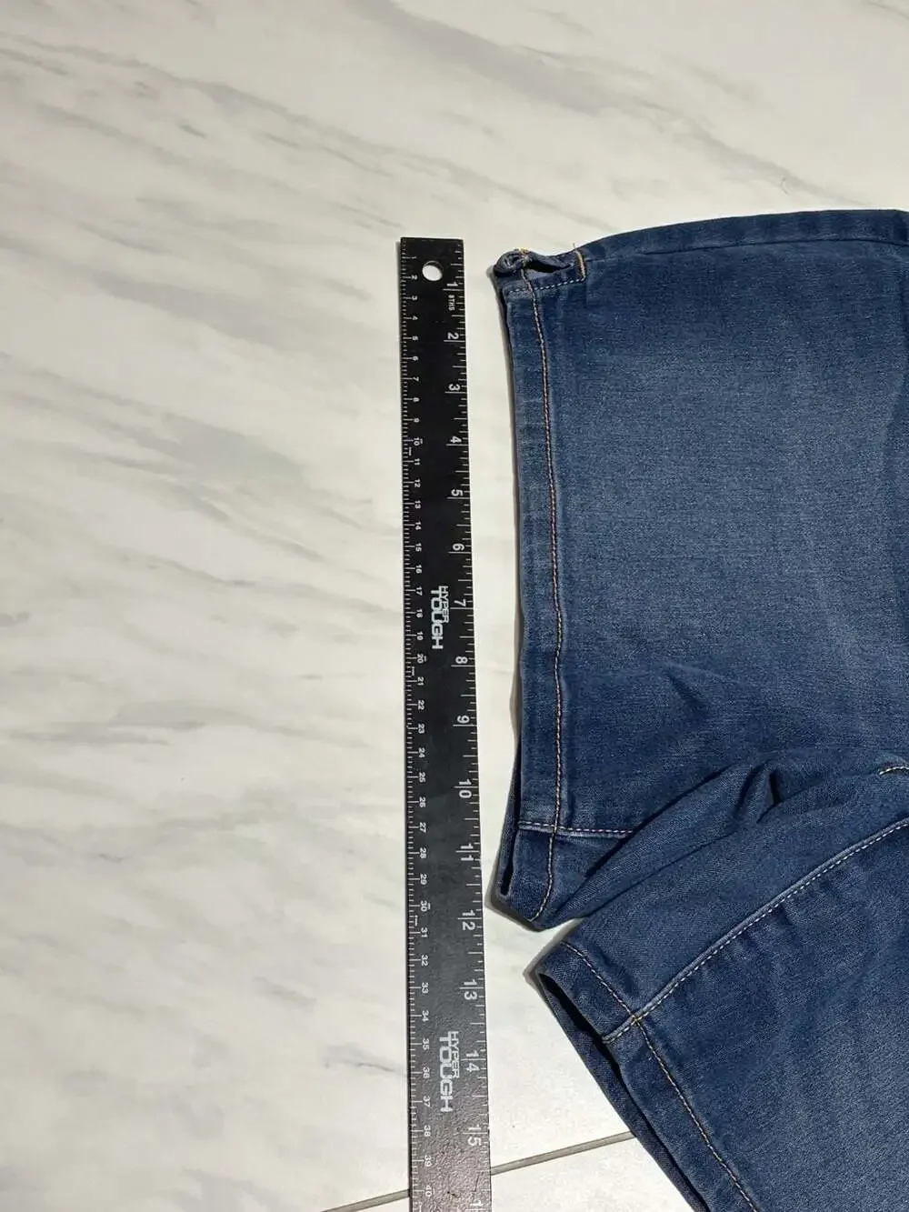 Terra & Sky Women's Plus Size Dark Wash Stretch Denim Shorts - Picture 4 of 5